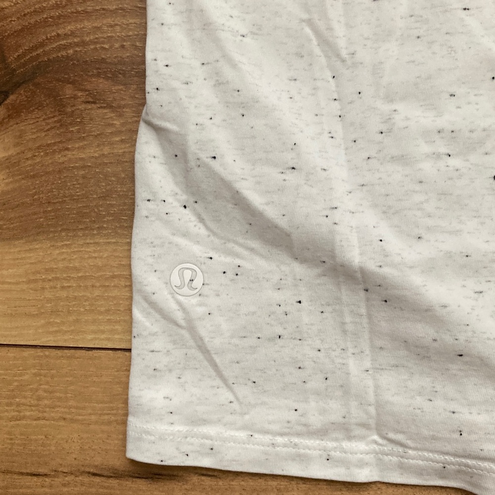Lululemon LA Relaxed 1/2 Sleeve Speckled Top - Picture 10 of 10